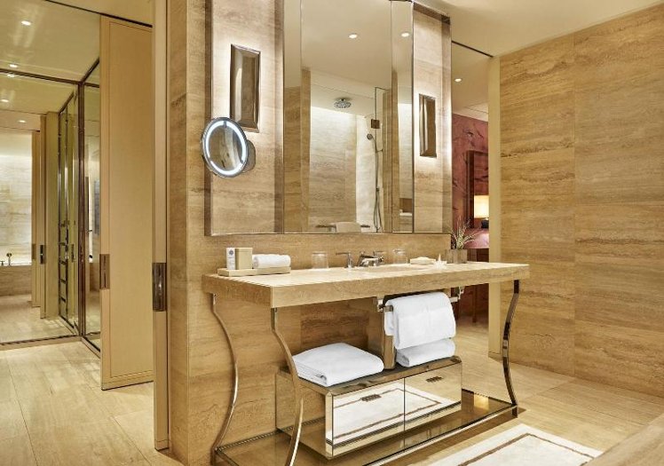 QUADRUPLE DELUXE OCEAN VIEW Room