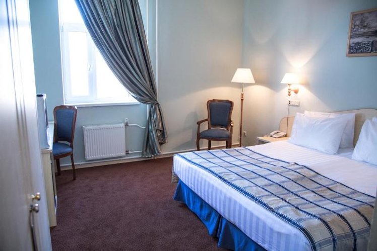 DOUBLE STANDARD Room
