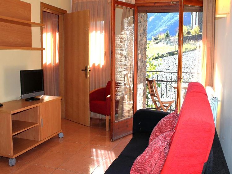 APARTMENT CAPACITY 6 TWO BEDROOMS Room