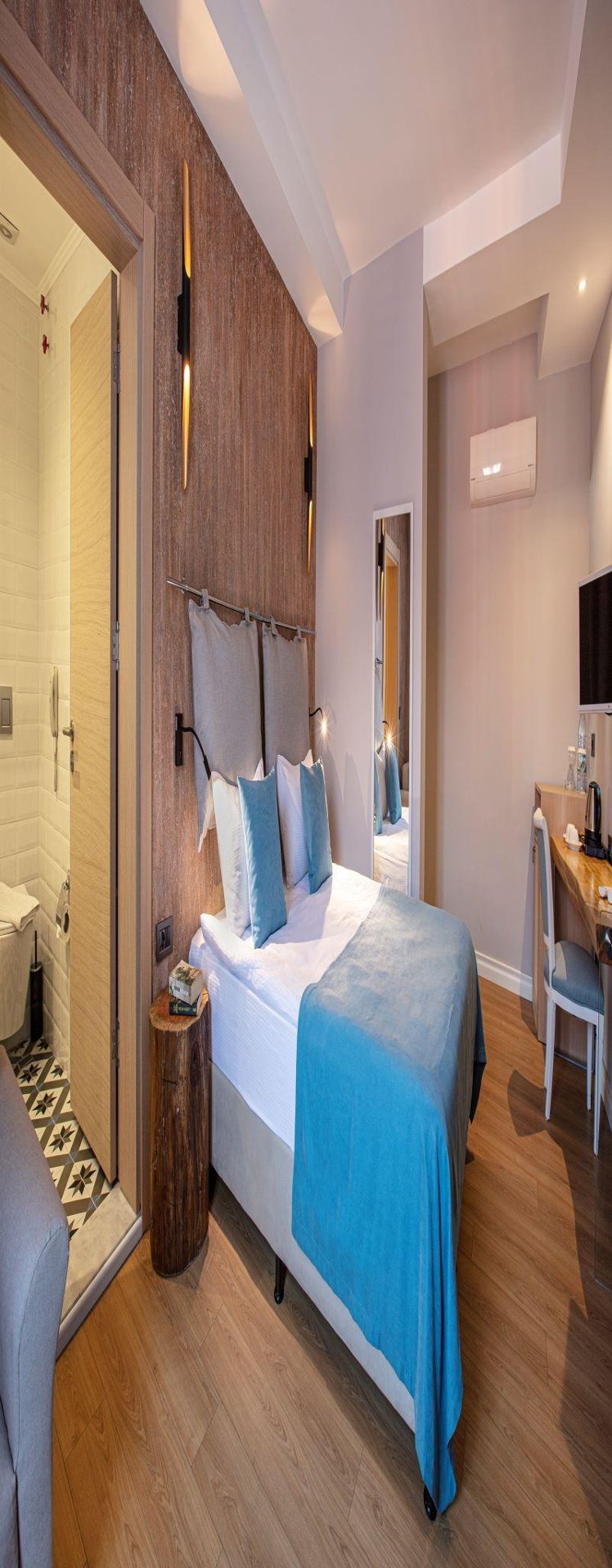 DOUBLE SUPERIOR Room
