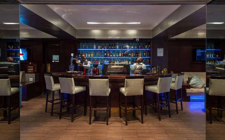 Bar