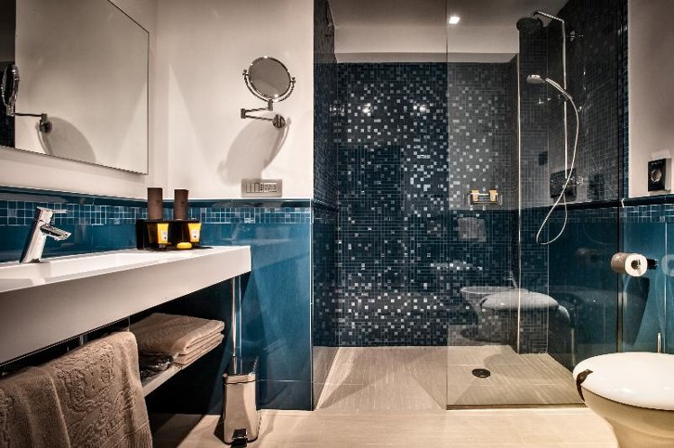 DOUBLE SUPERIOR Room