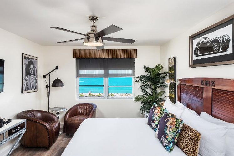 DOUBLE OCEAN VIEW KING BED Room