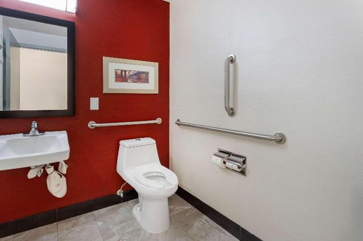 DOUBLE TWO QUEEN BEDS NON SMOKING Room