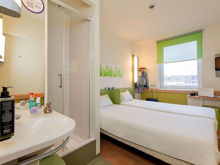 TWIN STANDARD Room