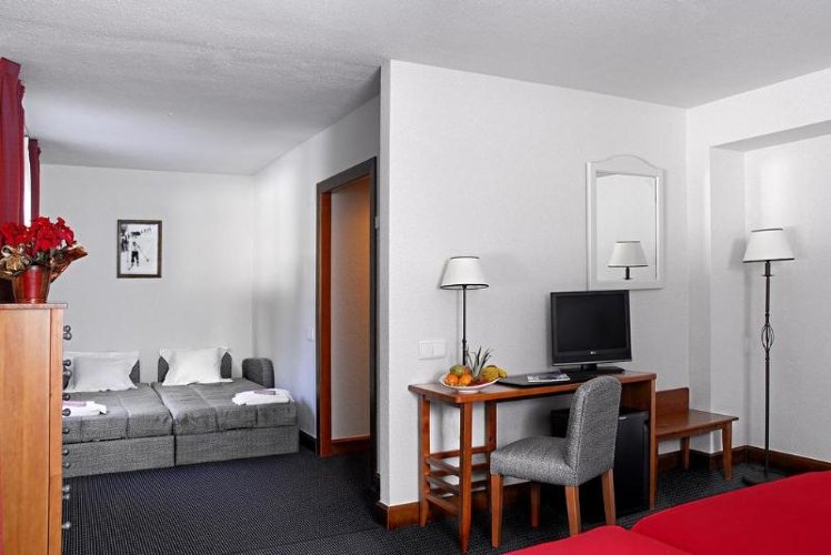 QUADRUPLE STANDARD Room