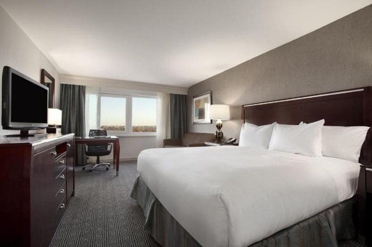 SUITE KING SIZE BED Room