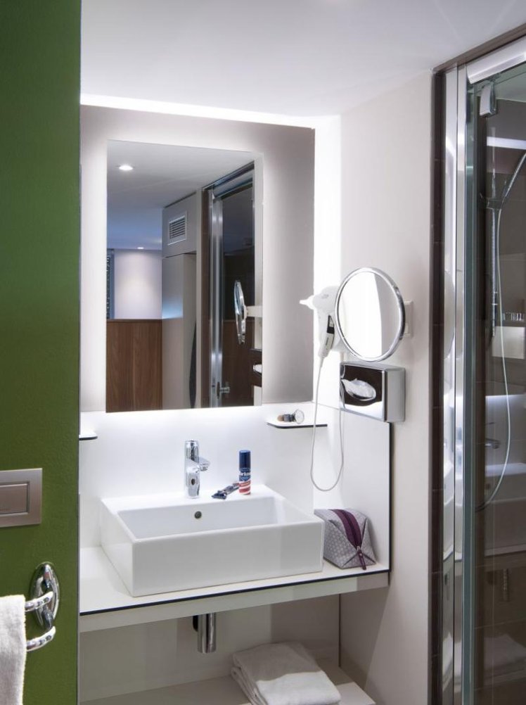 DOUBLE SUPERIOR Room