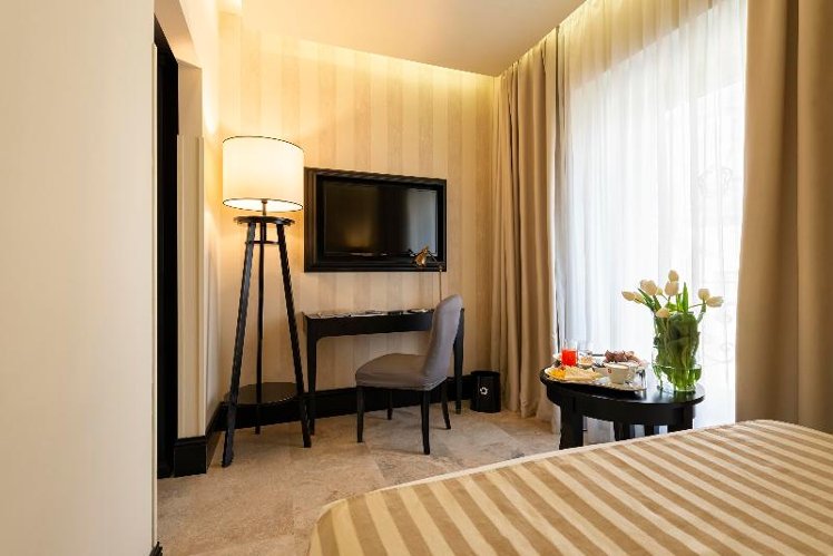 DOUBLE BASIC Room