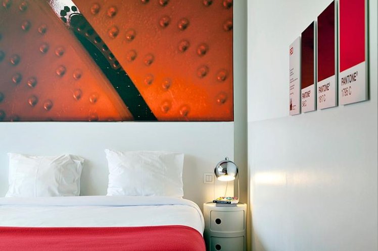 SINGLE STANDARD Room