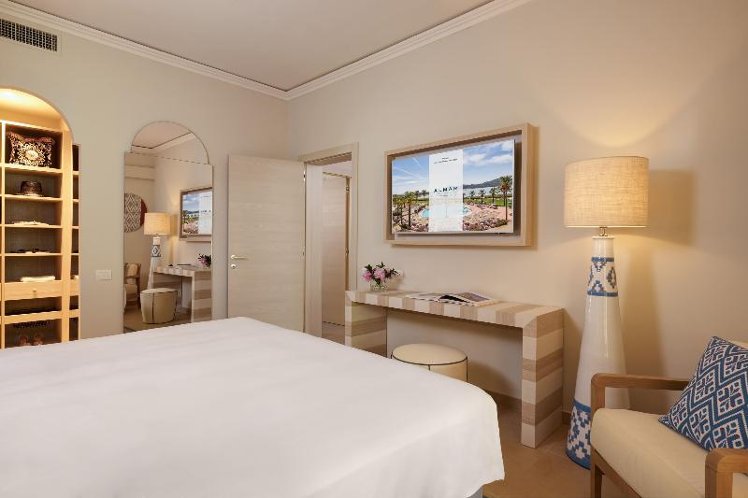 SUITE CAPACITY 3 Room