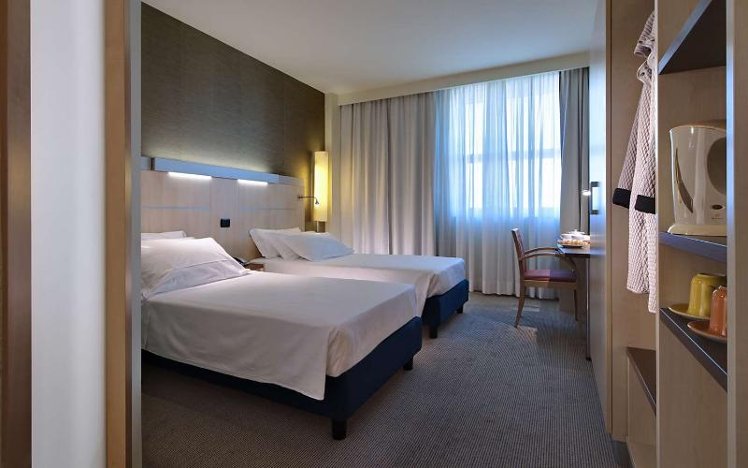 TWIN STANDARD Room