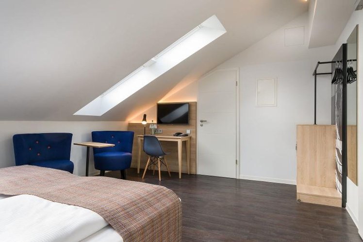 DOUBLE STANDARD Room