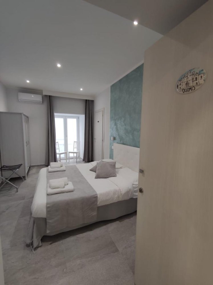 DOUBLE STANDARD Room