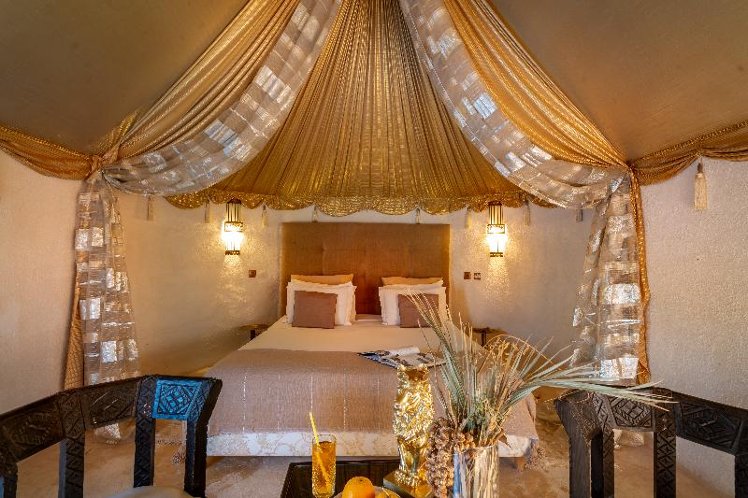 DOUBLE ONE BED Room