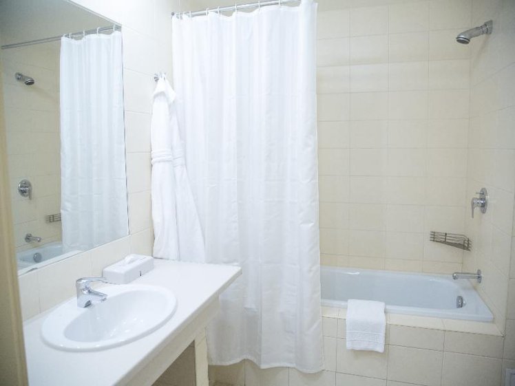 DOUBLE SINGLE USE STANDARD Room