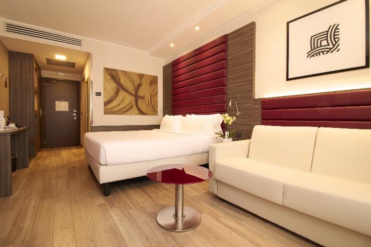 DOUBLE SUPERIOR Room