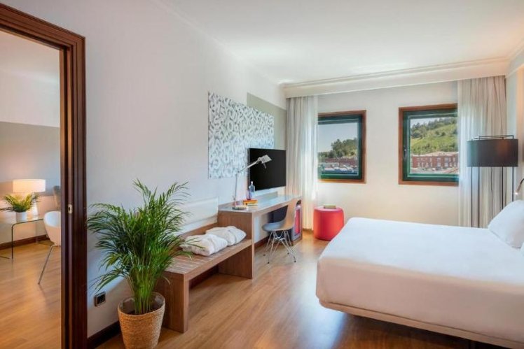 Hotel Santiago Plaza Affiliated By Melia