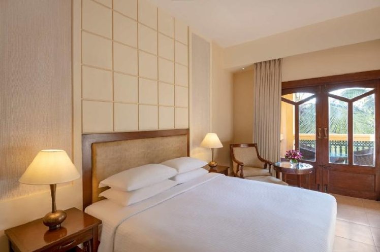 SUITE POOL VIEW Room