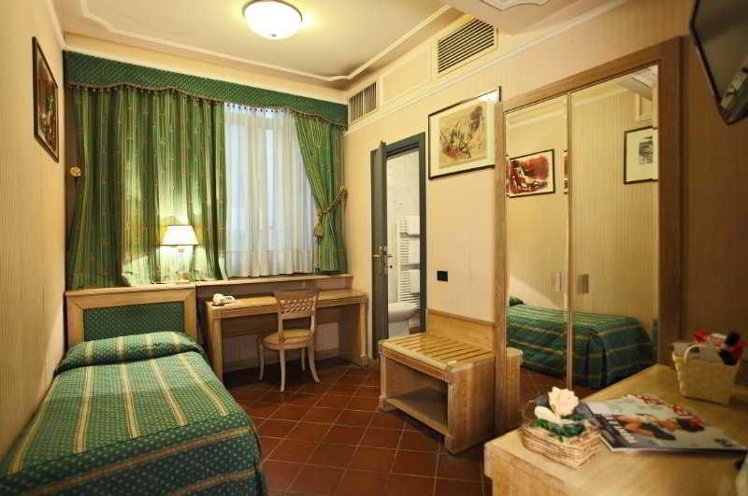 SINGLE CLASSIC Room