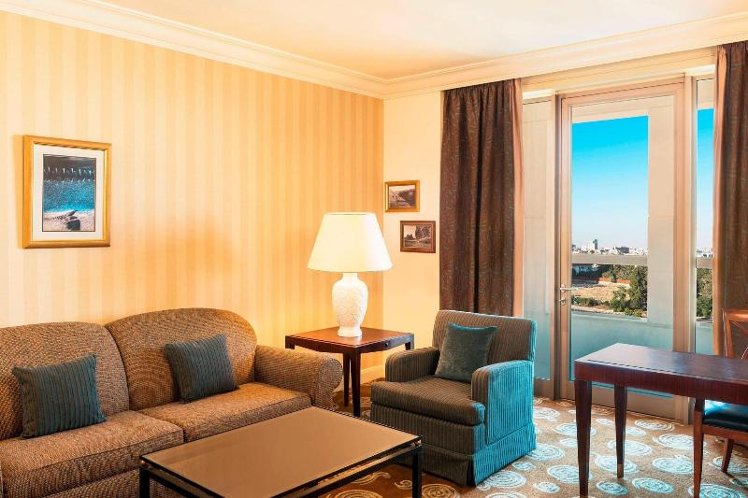 SUITE EXECUTIVE KING BED Room