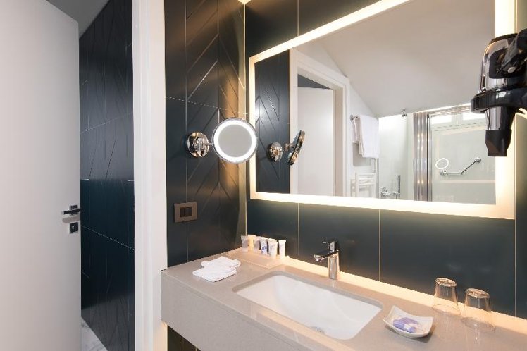 Double or Twin SUPERIOR Room
