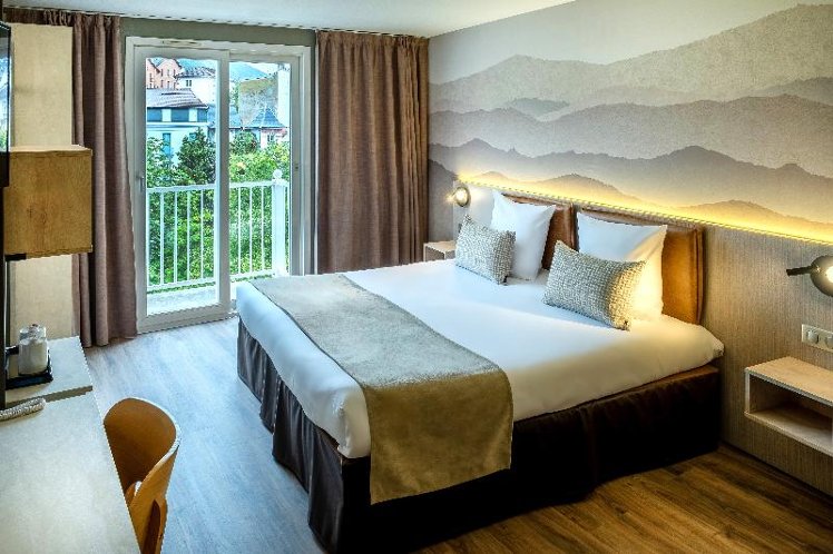 SINGLE ONE BED Room