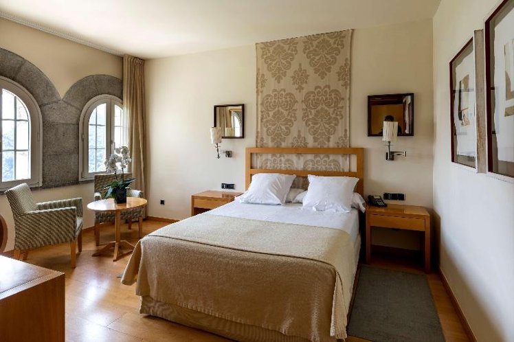 DOUBLE STANDARD Room
