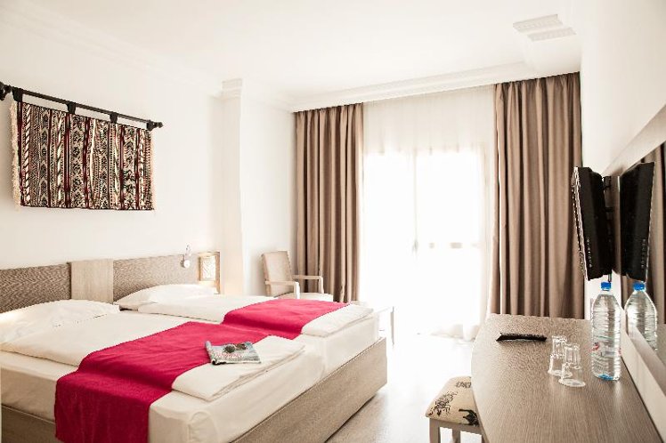 DOUBLE ECONOMY Room