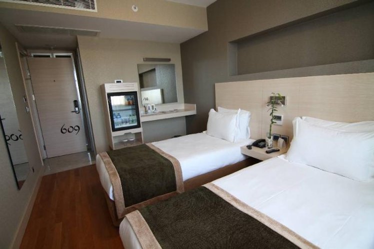 DOUBLE STANDARD Room