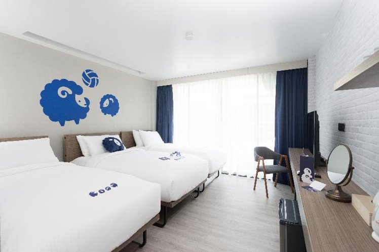 TRIPLE STANDARD Room