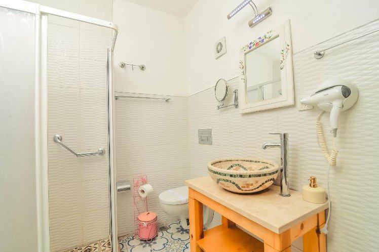 Alacati Asmali Konak Otel