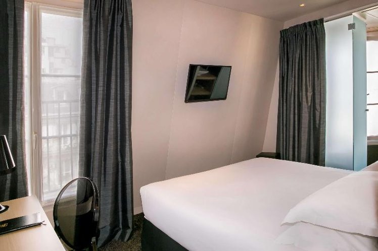 DOUBLE QUEEN BED NON SMOKING Room