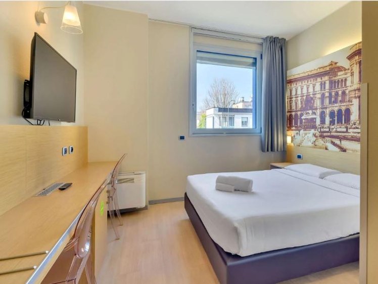 DOUBLE STANDARD Room