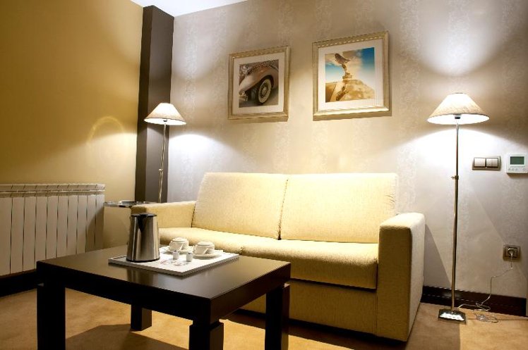 JUNIOR SUITE WITH JACUZZI Room