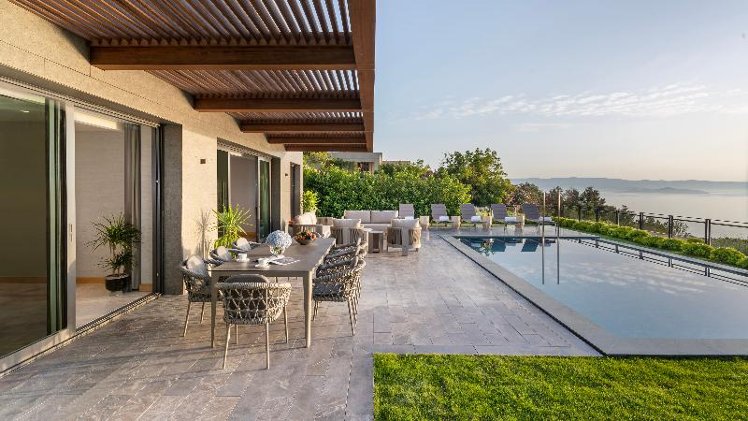 APARTMENT SIX BEDROOMS WITH PRIVATE POOL Room