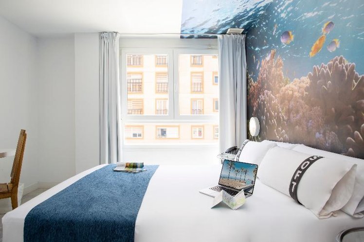 DOUBLE STANDARD Room