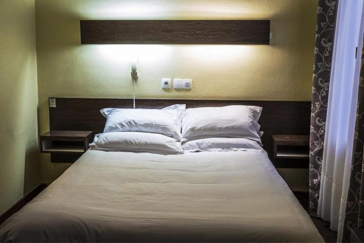 SINGLE STANDARD Room