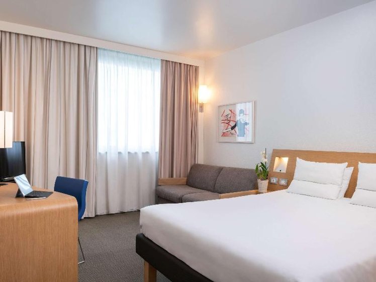 DOUBLE STANDARD Room