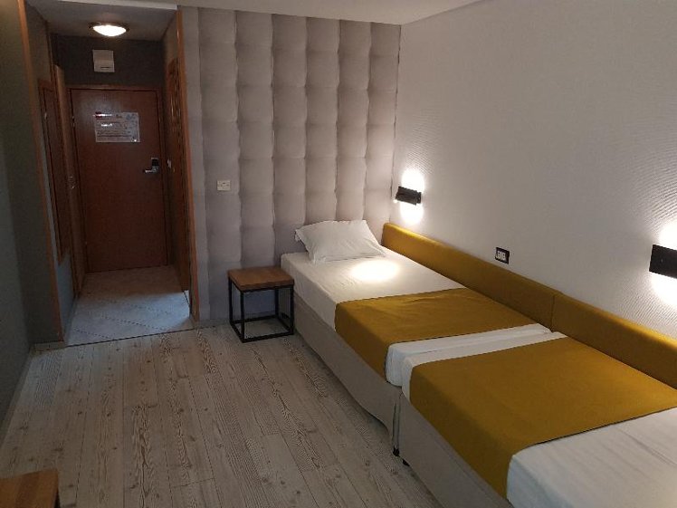 TWIN STANDARD Room