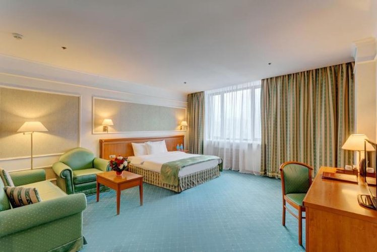 DOUBLE STANDARD Room