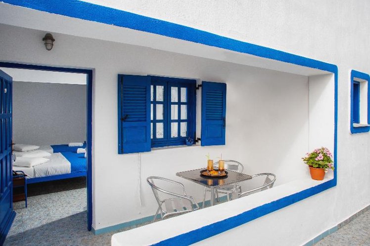 TRIPLE STANDARD Room