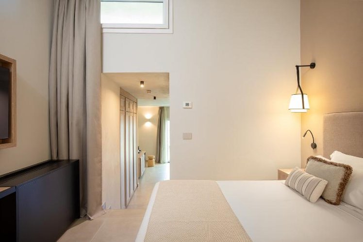 JUNIOR SUITE COMFORT Room
