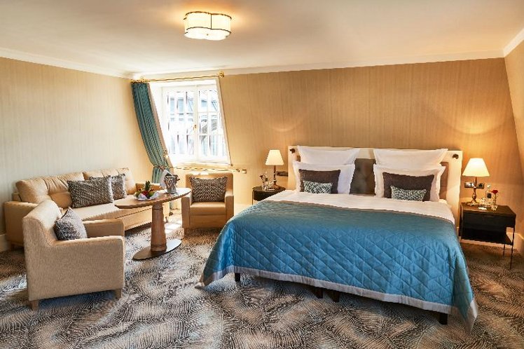 DOUBLE DELUXE Room