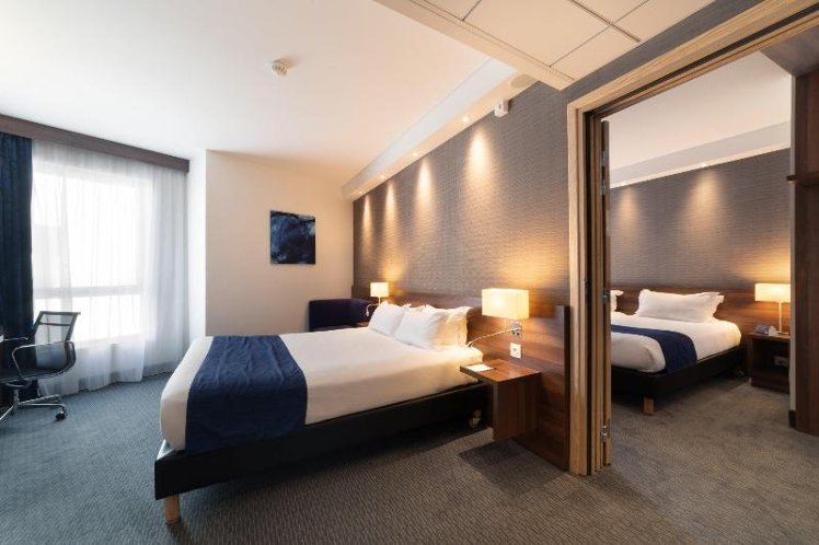 DOUBLE STANDARD Room