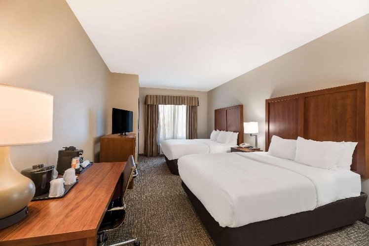 DOUBLE TWO QUEEN BEDS NON SMOKING Room