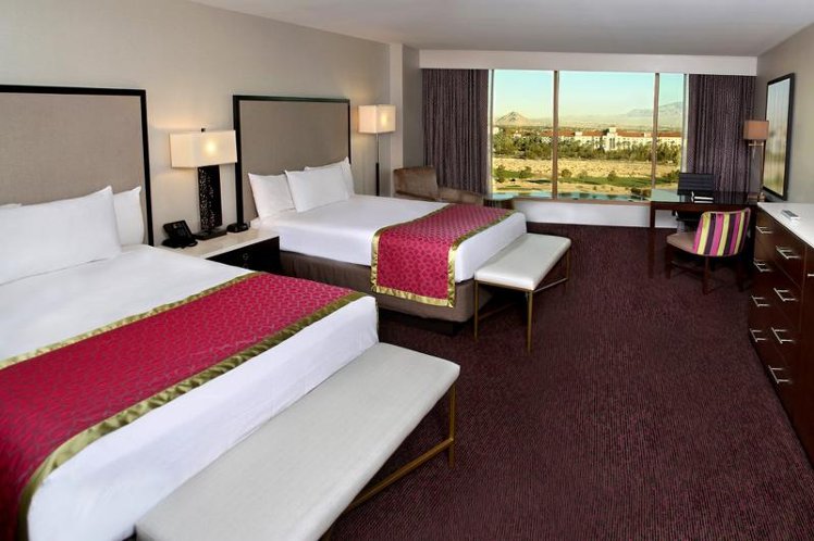 DOUBLE DELUXE TWO QUEEN BEDS Room