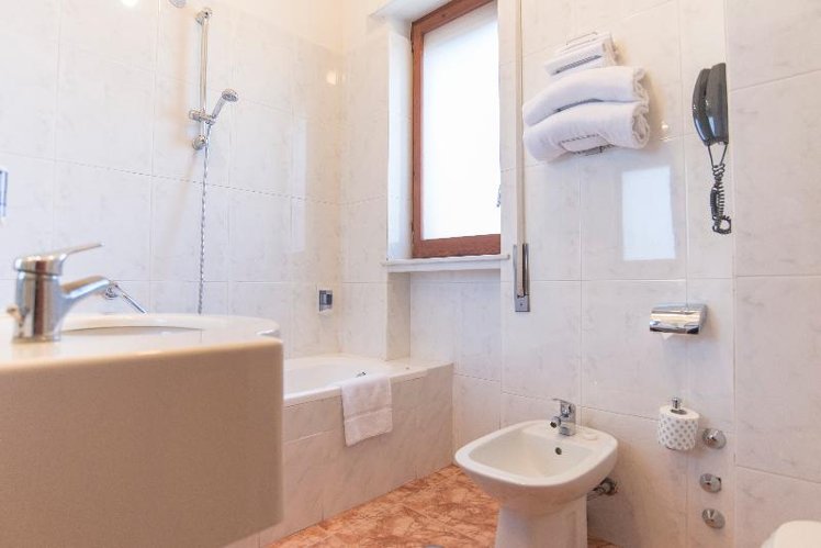 DOUBLE STANDARD Room