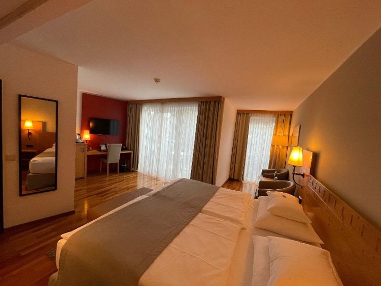 JUNIOR SUITE GARDEN VIEW Room