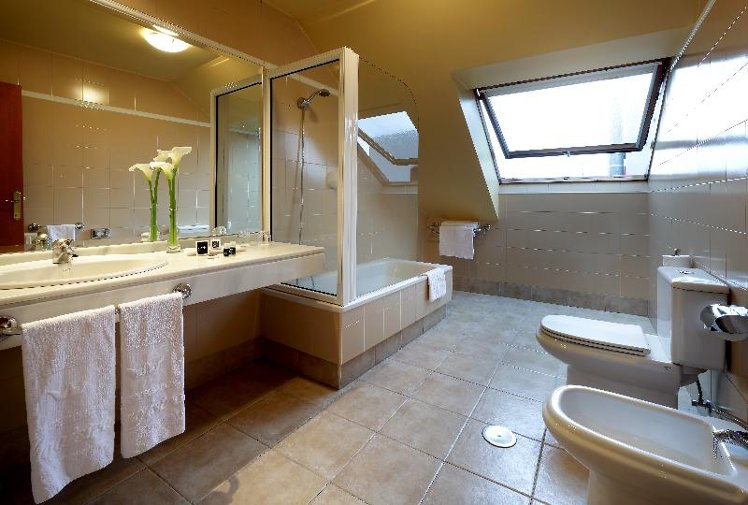 DOUBLE STANDARD Room